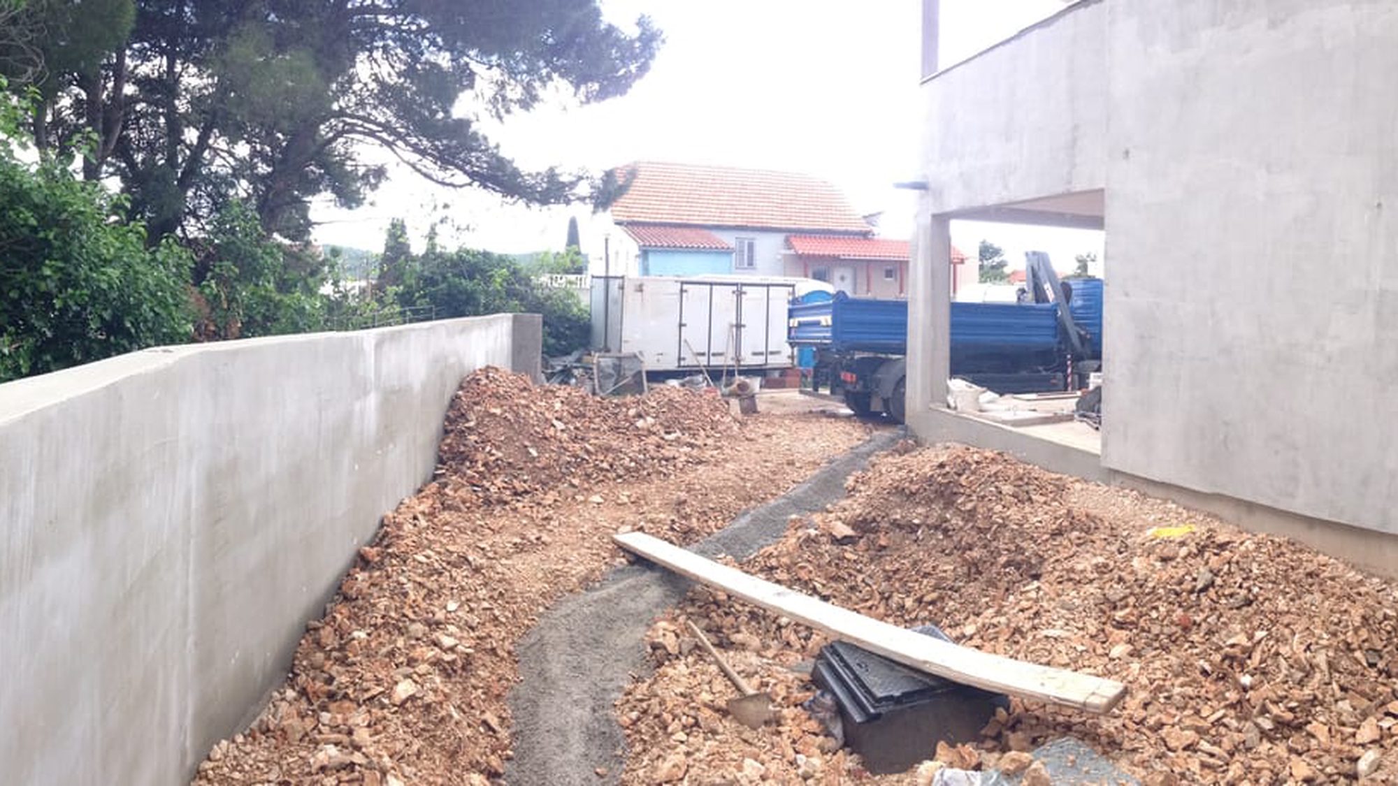The backyard of Villa LAVA during construction