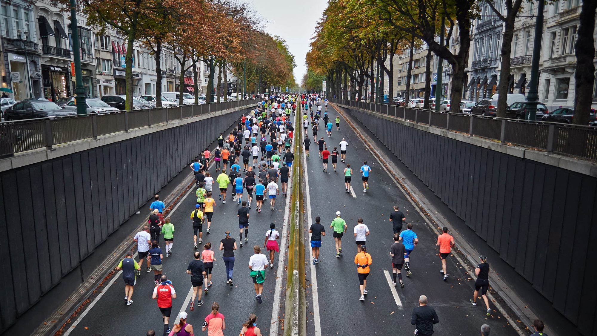 People running a marathon